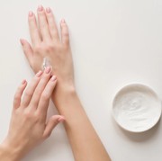 BeauPicks: 5 Body Serum Lokal untuk Mengatasi Kulit Belang