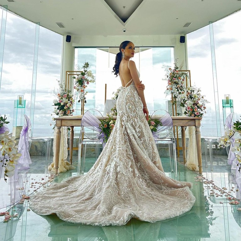 Cinta Laura Pakai Busana Pengantin Cinta Laura Pakai Busana Pengantin