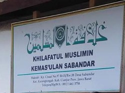 Khilafatul Muslimin dan Rambut Merah yang Hebohkan Cianjur