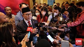 Zulhas Janji Kisruh Minyak Goreng Beres dalam 2 Bulan