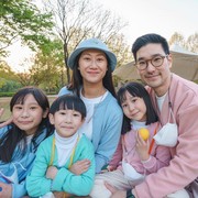 Inspirasi Gaya Kasual yang Gemas ala Kimbab Family