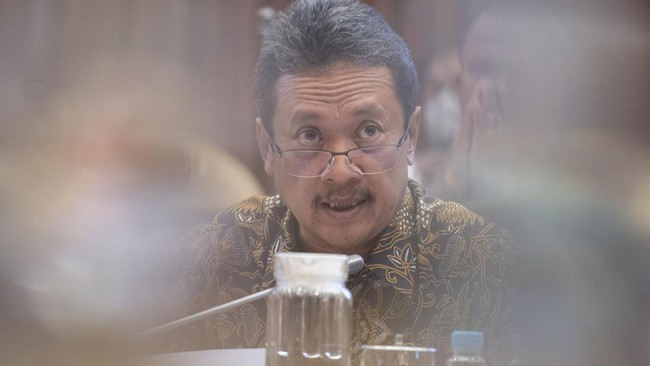 Menteri Kelautan dan Perikanan Sakti Wahyu Trenggono tidak memenuhi panggilan tim interogator KPK lantaran ada urusan dinas.