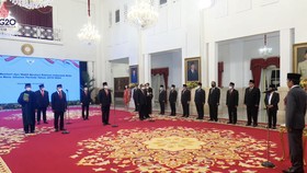 Kali Ketiga Jokowi Reshuffle Kabinet pada Rabu Pahing