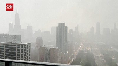 img-title VIDEO: Detik-detik Sirene Tornado Meraung di Langit Chicago