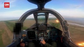 VIDEO: Momen Jet Tempur Su-25 Rusia Tembakan Rudal Iskander di Ukraina