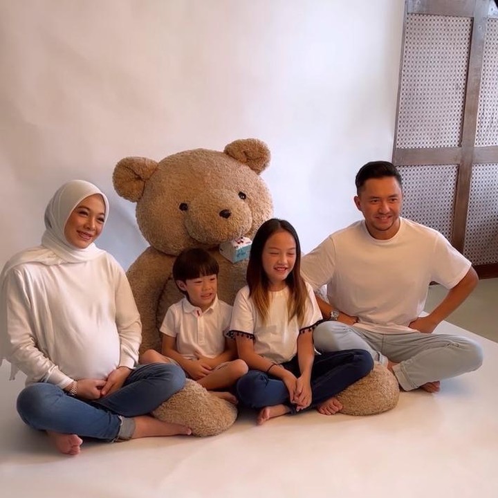 <p>Yuk, Bunda kita doakan agar Dian sehat dan lancar hingga hari persalinan nanti. (Foto: Instagram @dianayulestari)</p>