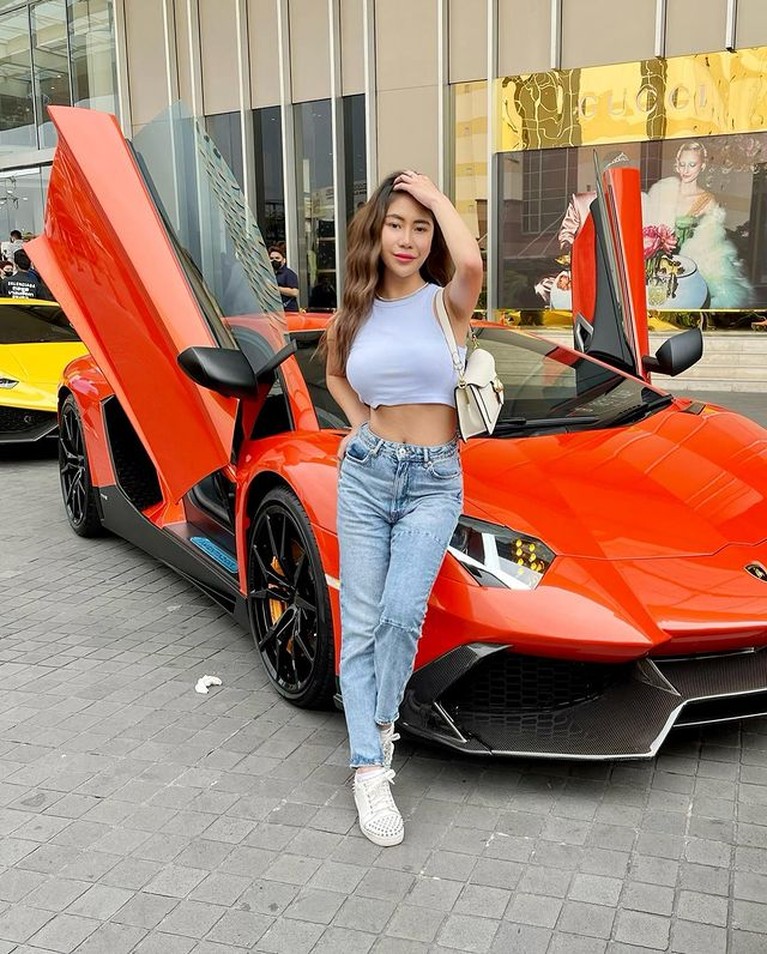 Ayu Thalia Ayu Thalia