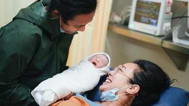 Dea Ananda Lahirkan Anak Pertama, Nama Sang Buah Hati Disorot