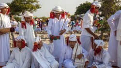 Viral, Etnis Muslim Cham Bani Salat Sebulan Sekali
