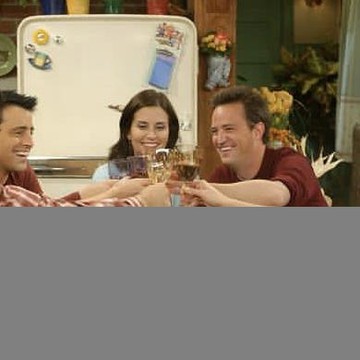 img-title Kalau Mau Bergaya ala Era 90an, Ini Serial dan Film Netflix Wajib Nonton Pekan Ini
