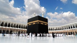Viral Jemaah Wanita Umrah Nyamar Jadi Laki-laki, Pakai Baju Ihram