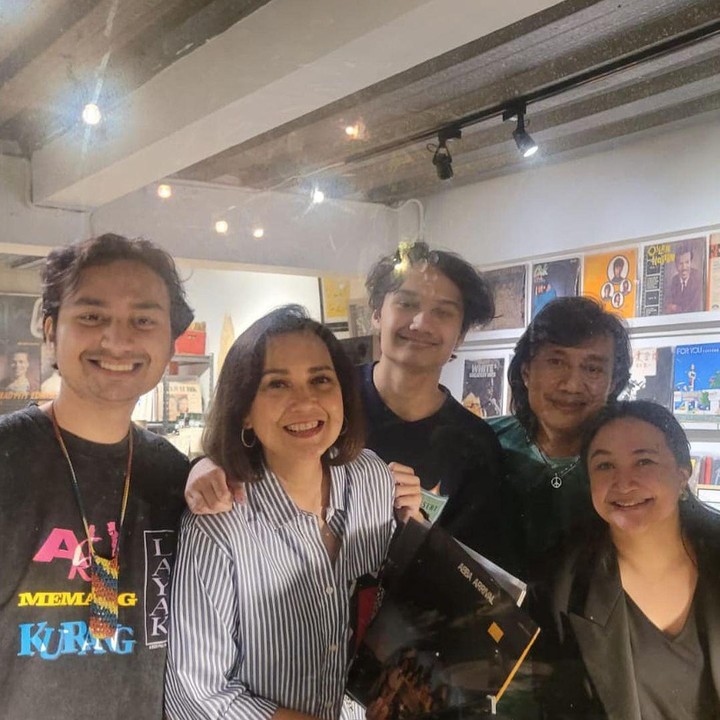<p>"Happy birthday Chikaaaaaaaaa. A special day with special people in a special place...," tuturnya, dikutip dari akun Instagram @irawbw. (Foto: Instagram @irawbw)<br /><br /><br /></p>