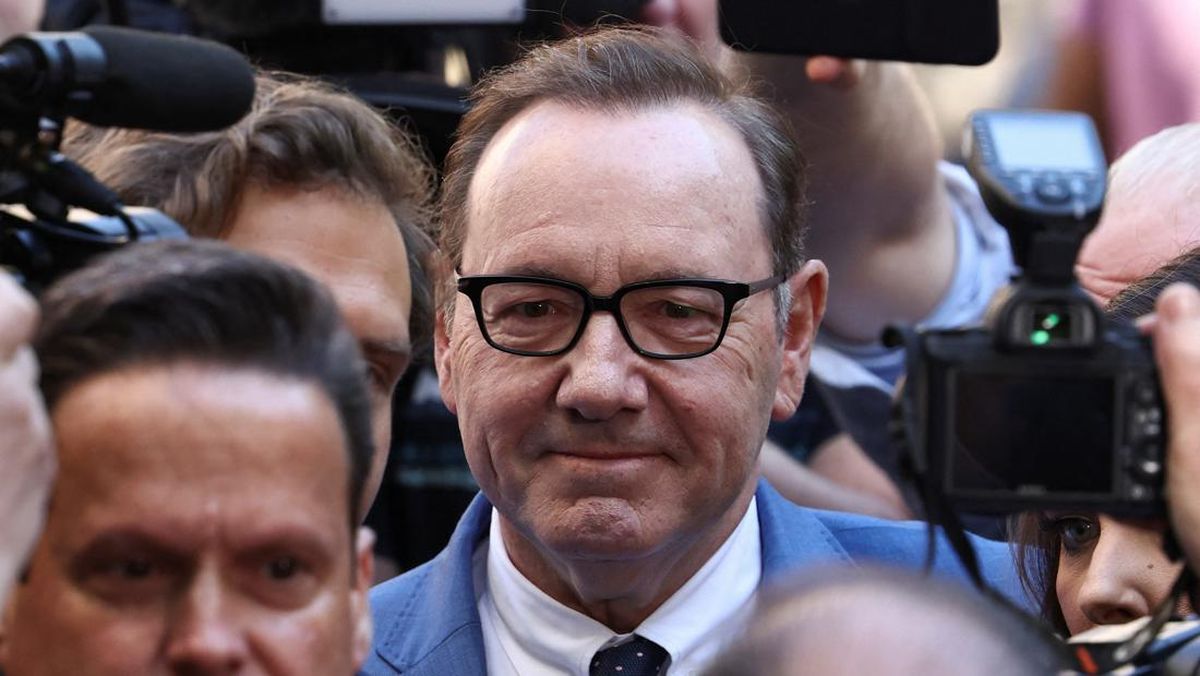 Aktor Kevin Spacey Bantah Rumor Dirinya Jadi Gelandangan