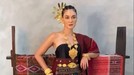 Luna Maya Pakai Kain Ulos Luna Maya Pakai Kain Ulos