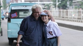 Sinopsis Naga Naga Naga, Hubungan Pelik Tiga Generasi Keluarga Naga