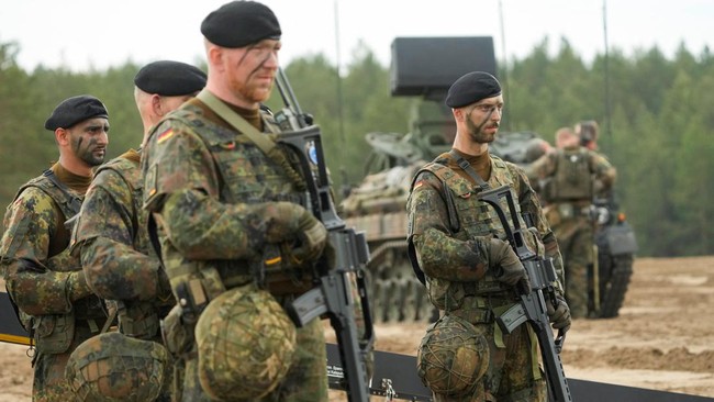 Jerman kembali mengerahkan pasukan militer ke Bosnia-Herzegovina pertama kali dalam sepuluh tahun pada Rabu (16/6).