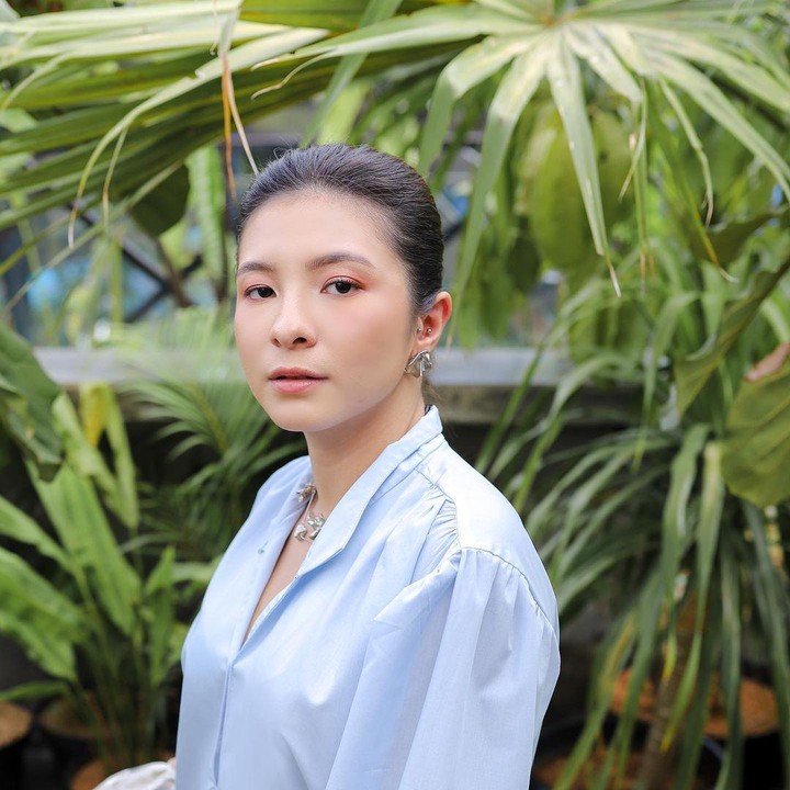 <p>Shalom Razade adalah salah satu putri artis Wulan Guritno yang memiliki paras seperti sang ibunda. (Foto: Instagram @sharazaaa) <br /><br /><br /></p>
