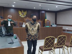 Hal yang Memberatkan Tuntutan Eks Dirjen Kemendagri di Kasus Suap PEN