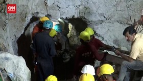 VIDEO: Detik-detik Evakuasi Bocah India usai 4 Hari Terjebak di Sumur