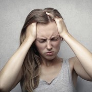 Mengalami Penyakit yang Sama dengan Justin Bieber, Perempuan Asal Inggris Ini Ceritakan Kisahnya