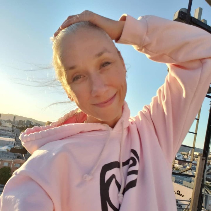 <p>Setelah beberapa tahun menikmati kesendiriannya, Keanu Reeves kini menemukan tambatan hatinya. (Foto: Instagram/ @grantalexandra)</p>