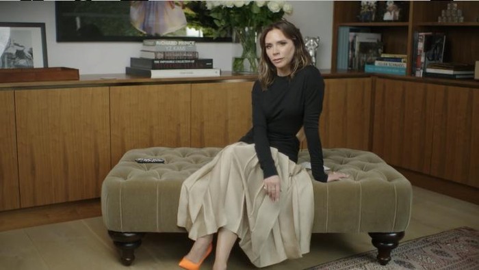 5 Fashion Items Wajib Buat Tampil Modis ke Kantor ala Victoria Beckham 5 Fashion Items Wajib Buat Tampil Modis ke Kantor ala Victoria Beckham