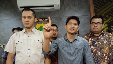 img-title Diperiksa Terkait Dugaan Pengeroyokan, Iko Uwais Buka Pintu Damai