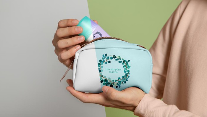 BeauPicks: Rekomendasi Sunscreen Stick yang Praktis dan Bisa Masuk Pouch Makeup