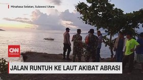 VIDEO: Jalan Runtuh ke Laut Akibat Abrasi