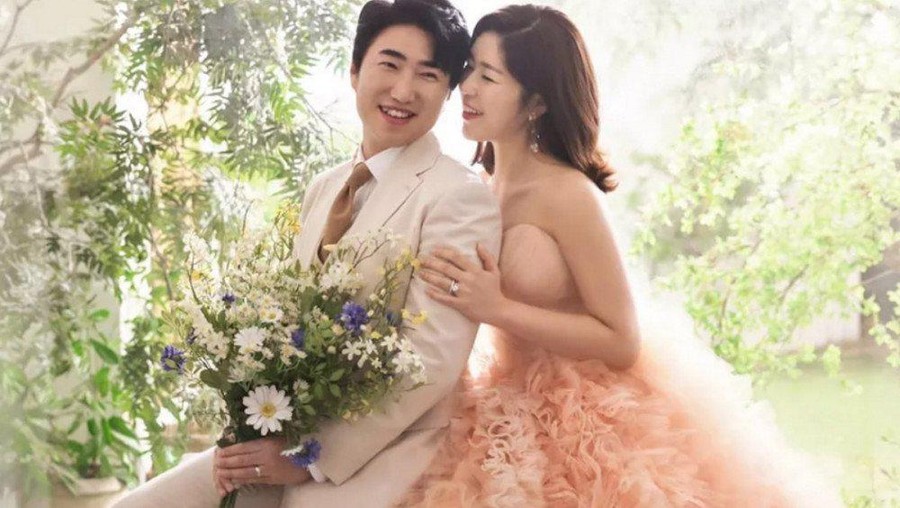 Komedian Jang Dong Min dan Istri Dikarunia Bayi Perempuan