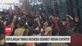 VIDEO: Kepulangan Timnas Indonesia Disambut Meriah Suporter