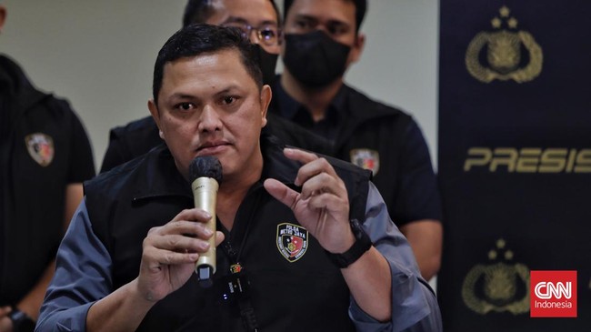 Berdasarkan hasil tes psikologi sementara, penyidik mengatakan tersangka Rudolf memiliki trauma masa kecil sehingga emosinya meledak-ledak.