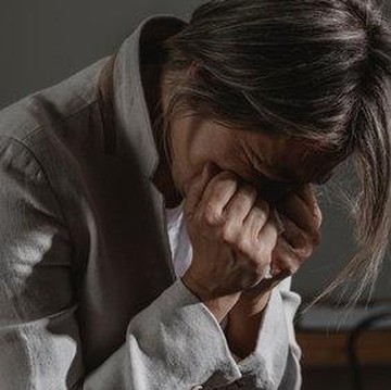 img-title Serupa tapi Tak Sama, Ini Perbedaan Mendasar antara Schizotypal dan Skizofrenia! Jangan Tertukar!