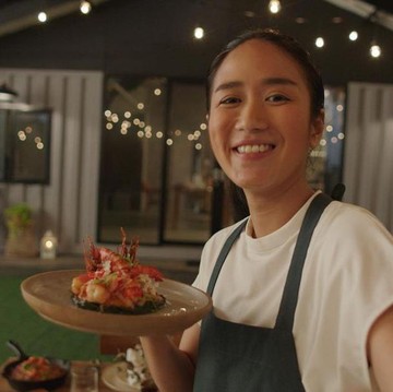 6 Potret Cantik Chef Renatta Moeloek Saat Lagi di Dapur, Wajah Serius dan Apron Hitam Jadi Ciri Khas!
