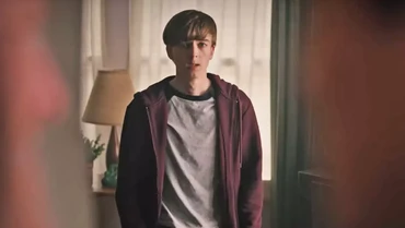 Bunuh Ibu Sendiri, Aktor 'Riverdale' Dipenjara Seumur Hidup