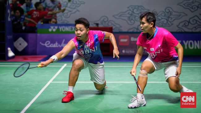 Apriyani Rahayu/Siti Fadia Ramadhanti melangkah ke final Malaysia Open 2022 usai menang atas Jeong Na Eun/Kim Hye Jeong di Axiata Arena, Sabtu (2/7).