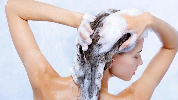 Terlalu Rajin Keramas Ternyata Akan Menyebabkan Rambut Lepek dan 5 Dampak Lainnya Ini, Simak Yuk! Terlalu Rajin Keramas Ternyata Akan Menyebabkan Rambut Lepek dan 5 Dampak Lainnya Ini, Simak Yuk!