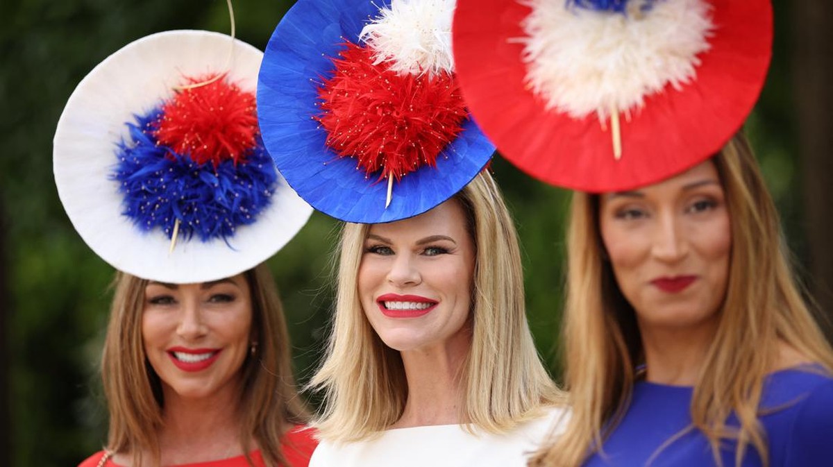 FOTO: Warna-warni Topi Unik di Royal Ascot 2022