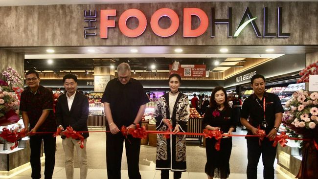BRI turut memeriahkan peluncuran wajah baru Foodhall Plaza Senayan melalui program Shop for Free sebesar Rp1 juta selama 5 menit untuk 50 pelanggan terpilih.