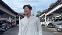 <p>Usut punya usut, ternyata Meerqeen merupakan keponakan dari salah satu penyanyi ternama Malaysia, Safura binti Ya'cob, lho. (Foto: Instagram: @meerqeen)</p>