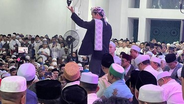 Sempat Ditolak, UAS Bagikan Foto Dakwah Dipenuhi Jemaah di Jonggol