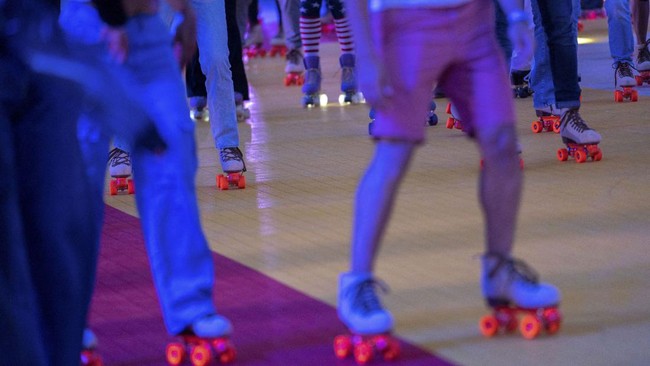 FOTO: Main Skate Sambil Disko di Central Park New York