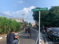 Warga Kaget Bang Pitung Diabadikan Jadi Nama Jalan di Kebayoran Lama