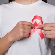 3 Masalah Kesehatan Mental yang Bisa Dialami oleh Penderita Kanker Payudara