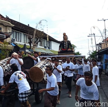 7 Kebiasaan Positif Orang Bali yang Bisa Jadi Inspirasi Hidup Harmonis