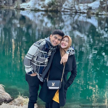 Dikaruniai Bayi Perempuan, Ria Ricis Lahiran Sesar atau Normal?