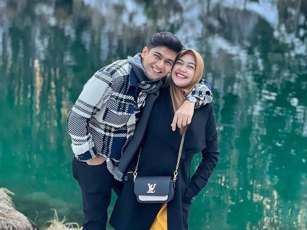 Disebut Minta Nafkah Anak pada Ria Ricis, Ini Klarifikasi Teuku Ryan
