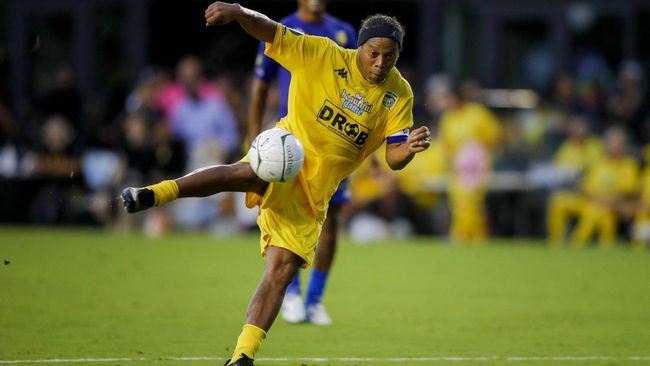 Legenda timnas Brasil Ronaldinho dijadwalkan tiba di Jakarta pada Jumat (24/6). Ronaldinho akan menjalani sejumlah kegiatan selama di Indonesia.