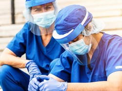 Sesal IDI soal Viral Dokter Dilarang Pakai Hijab di RS Medistra