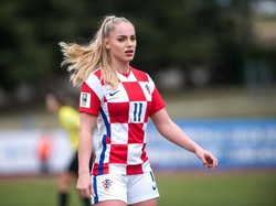 Kisah Pesepakbola Terseksi yang Nggak Mau Jadi Model